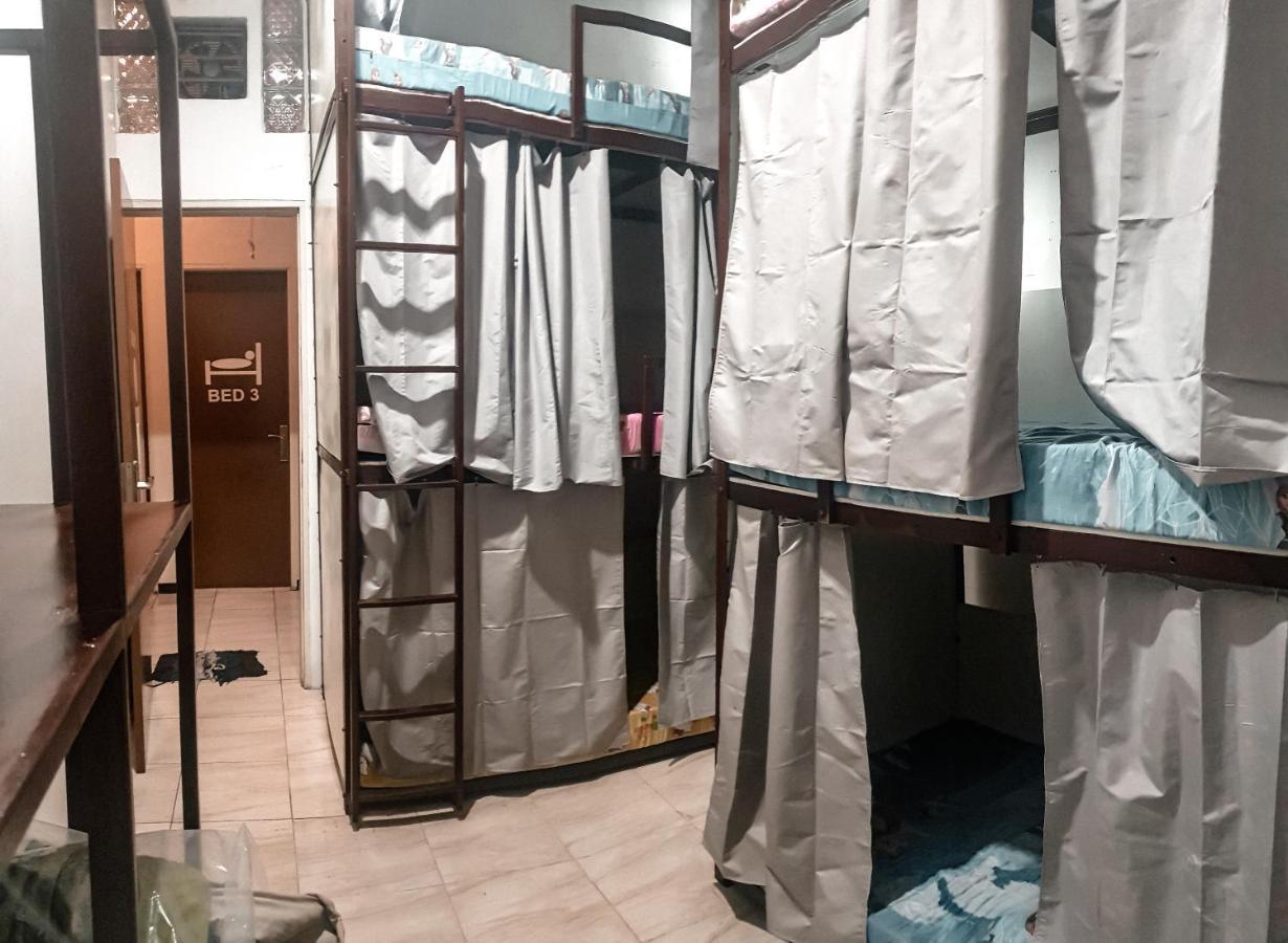 Mador Malang Dorm Hostel Dış mekan fotoğraf