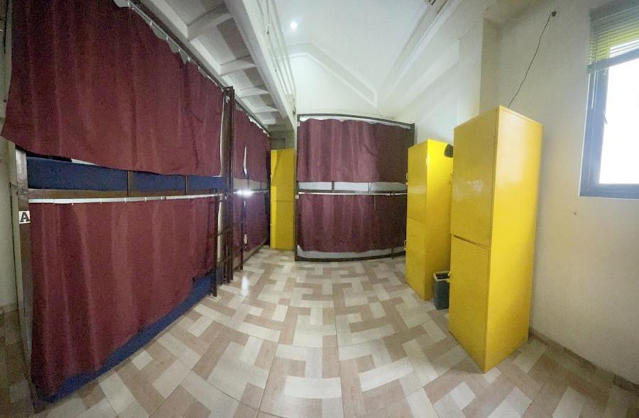 Mador Malang Dorm Hostel Dış mekan fotoğraf