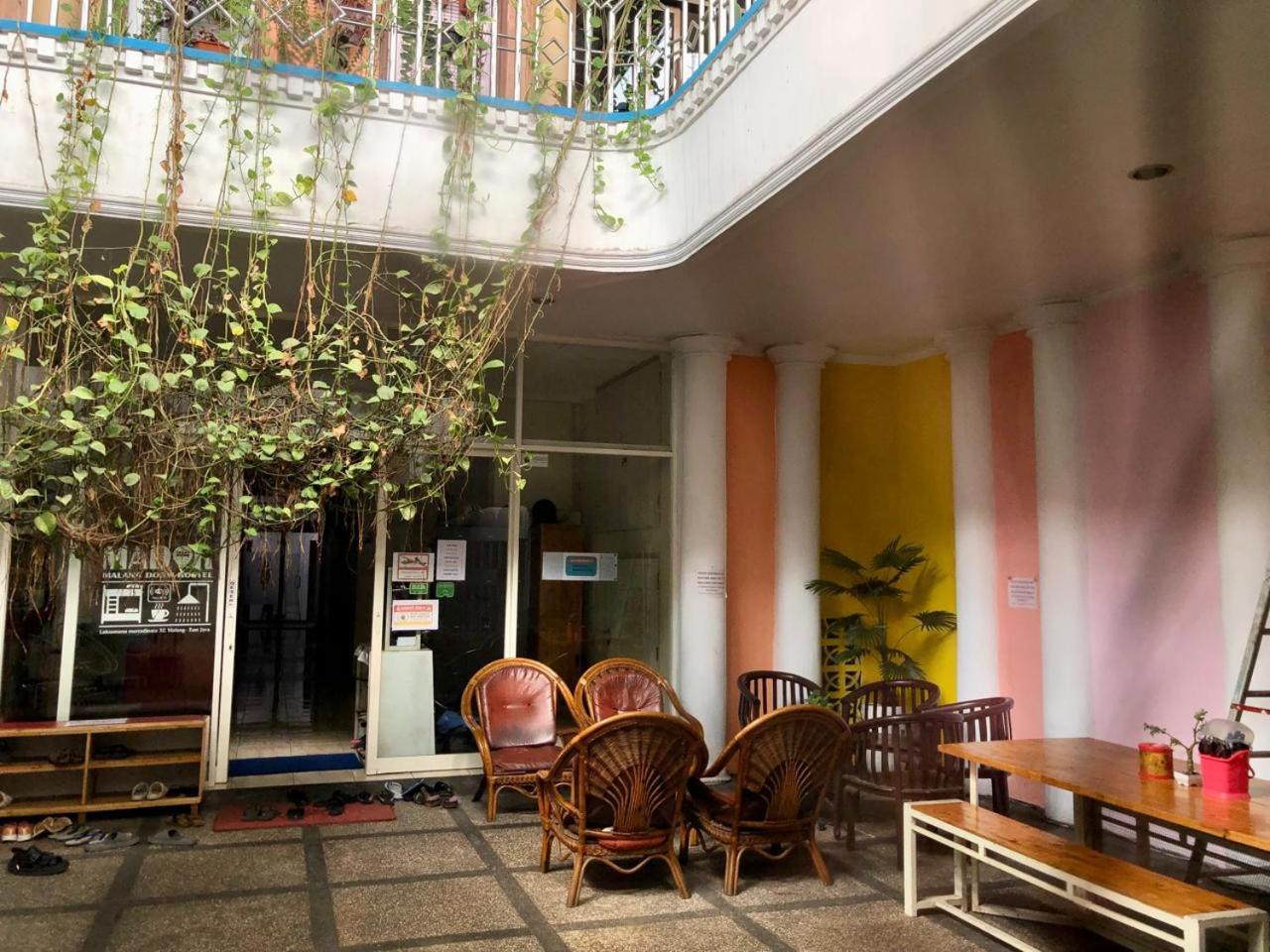 Mador Malang Dorm Hostel Dış mekan fotoğraf