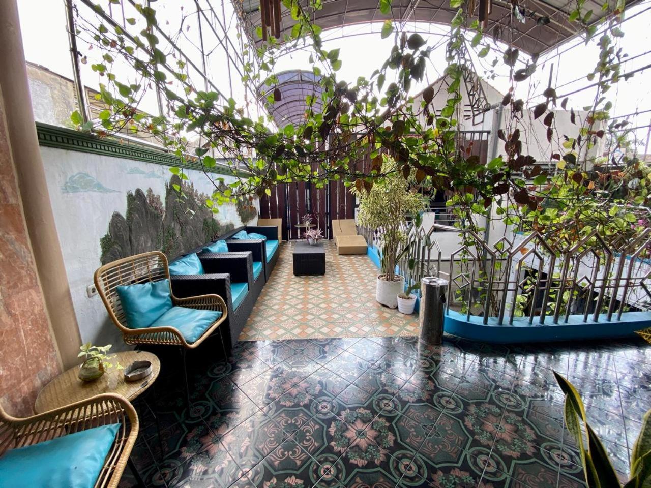 Mador Malang Dorm Hostel Dış mekan fotoğraf