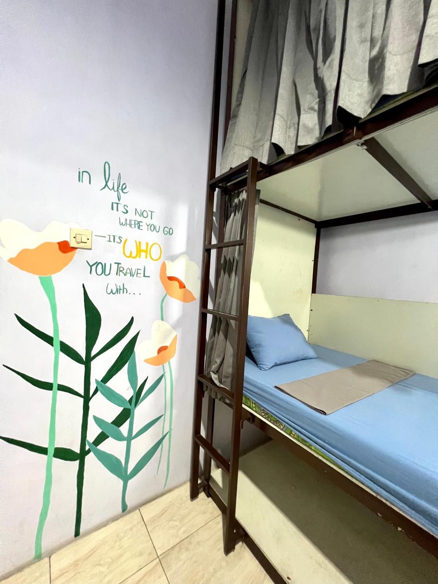 Mador Malang Dorm Hostel Dış mekan fotoğraf