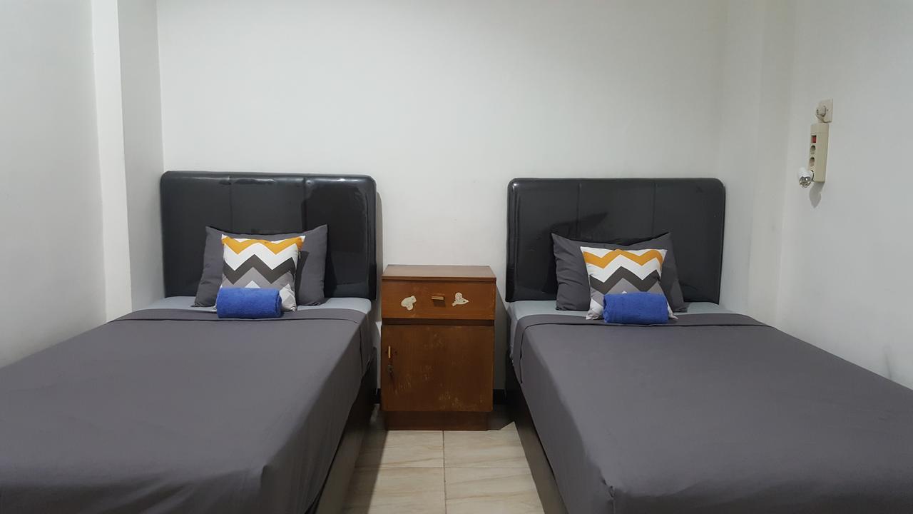 Mador Malang Dorm Hostel Dış mekan fotoğraf